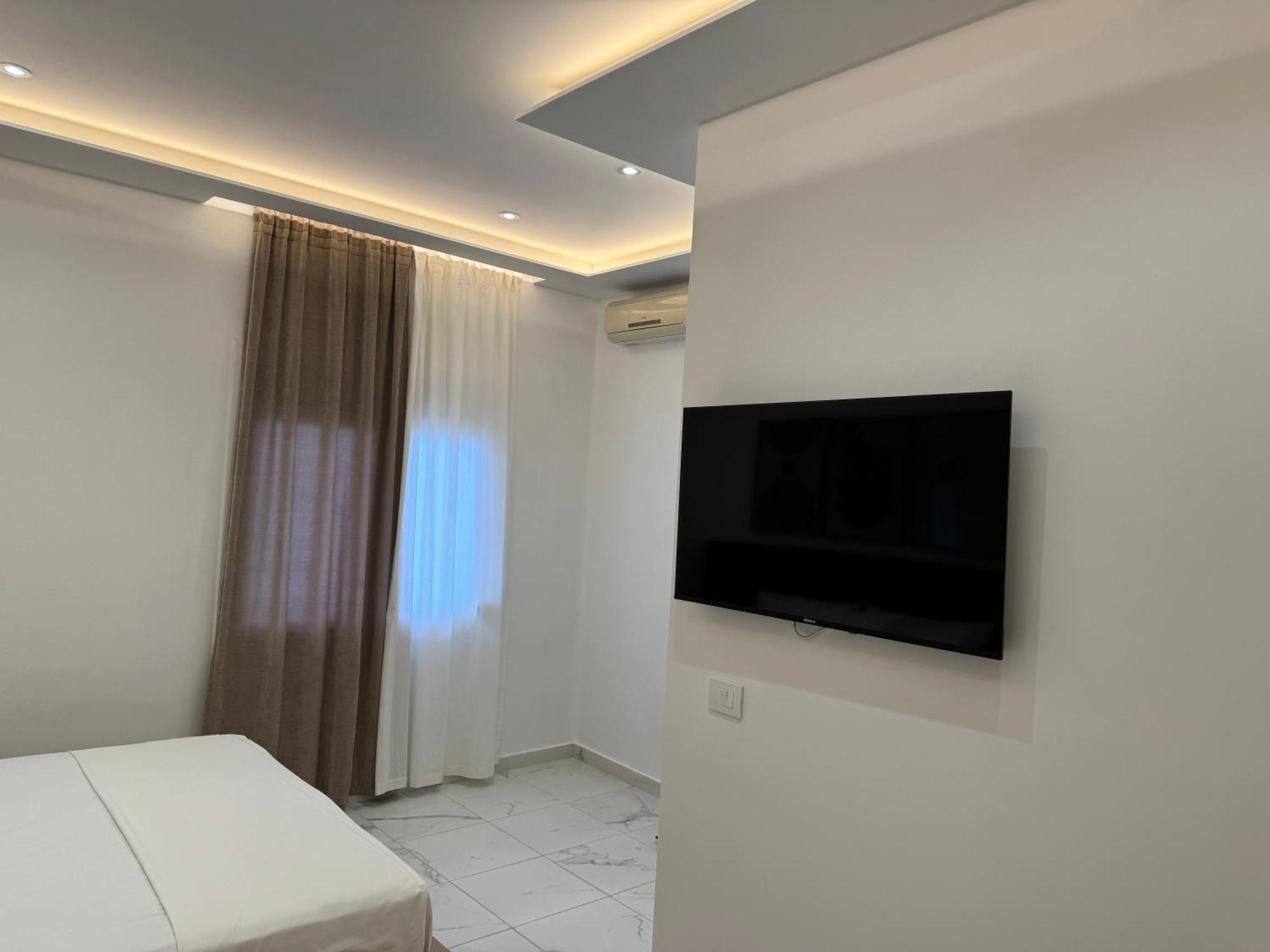 Potami Seashell Hotell Himare Exteriör bild